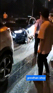 YE0919_1_湖南宝马女司机 撞女路人并拖行了一公里1V630M